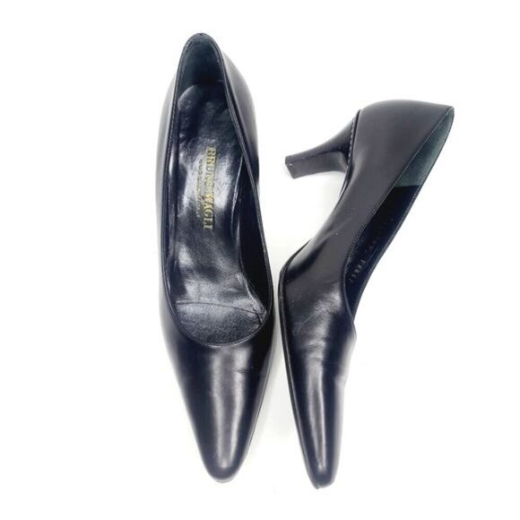 Bruno Magli Classic Black Leather Pointed Toe Kitten High Heel Size 6 1/2 - Picture 1 of 16